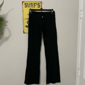 Lululemon Flare mid-rise Yoga Pants